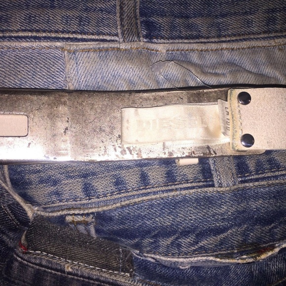 DIESEL WHITE LEATHER BELT WITH LOGO / LOGO BUCKLE - Picture 5 of 7